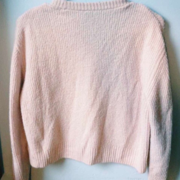 A H&M light pink sweater! :) - Picture 3 of 3